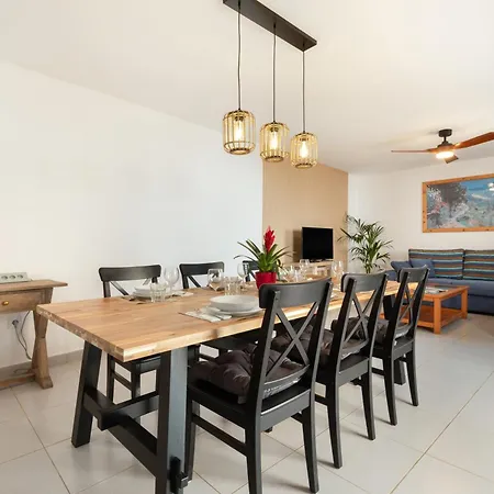 House * Lajita