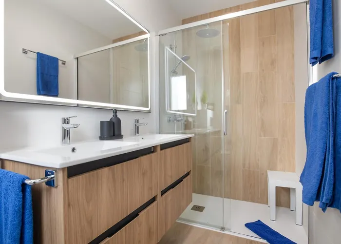 House * Lajita